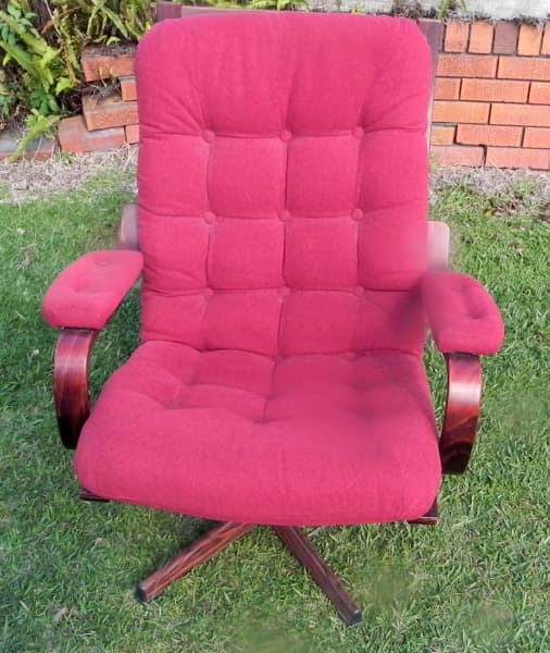 Scandinavian Mid Century Vintage Swivel Arm Chair62863412511489111