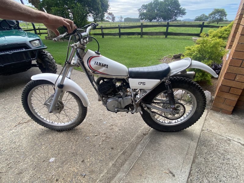 yamaha 175 trials bike