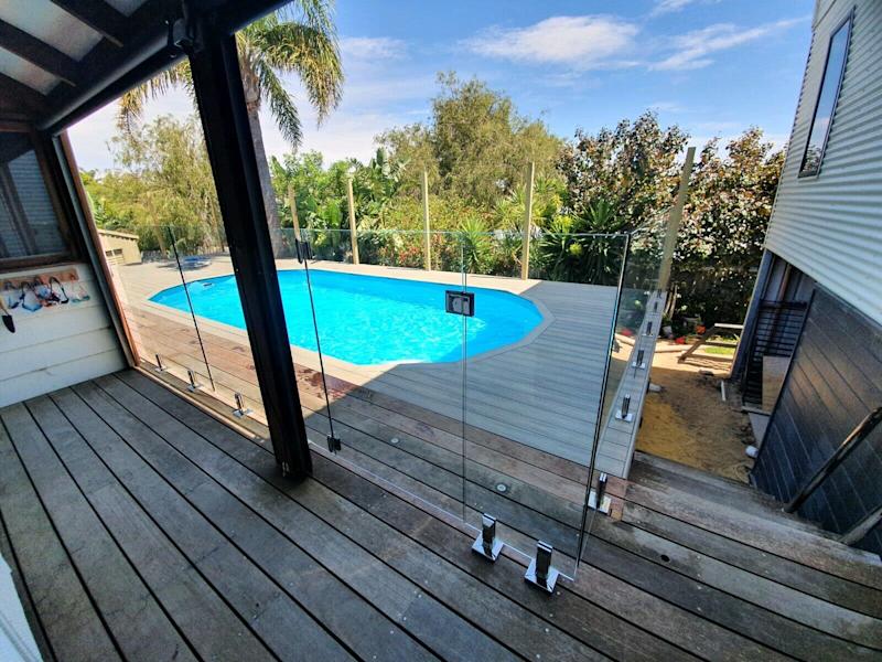Quality Glass Pool Fencing - PTS62863396112513111