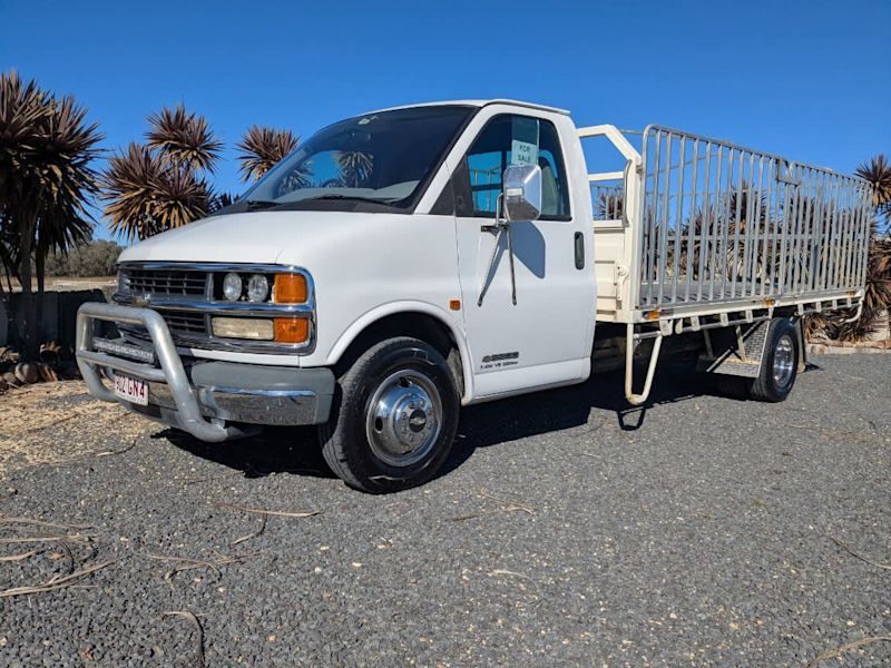 2002 Chevrolet 350062936656487682110