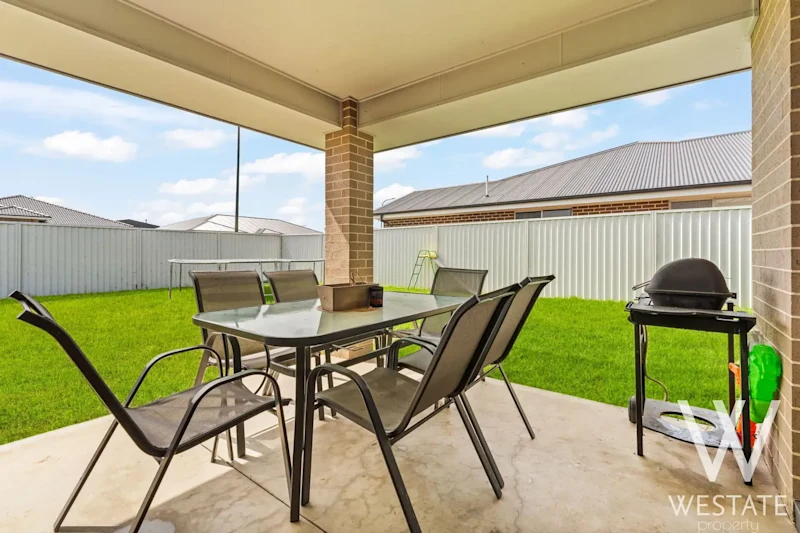 PERFECTLY POSITIONED FOR FAMILY LIFE IN EGLINTON62930690206211113