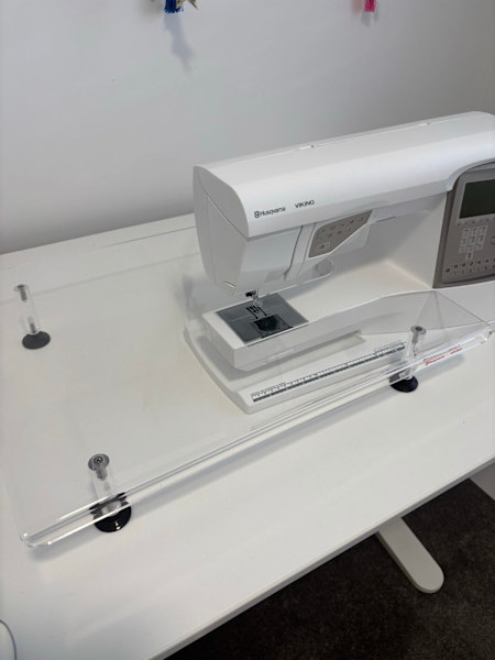 Husqvarna Topaz 30  Quilting & Embroidery sewing machine plus extra63021731372674111