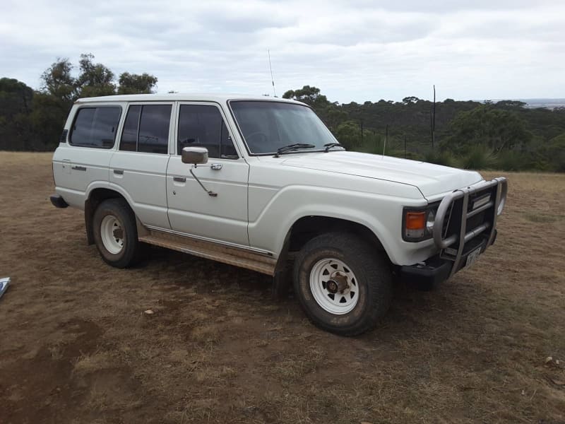 1986 toyota landcruiser sahara