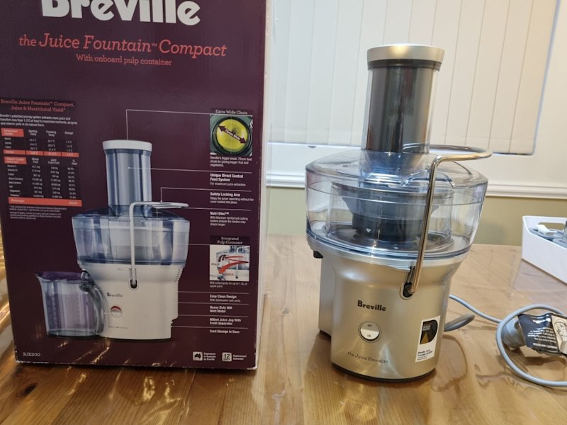Almost NEW Breville Juicer Juice Fountain Excellent Condition63443808602753110