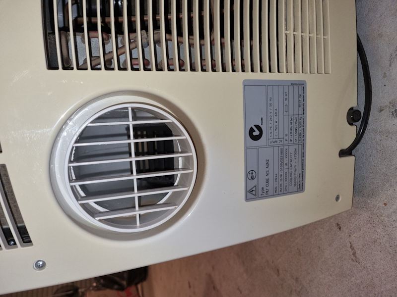 *NEW PRICE* PIU 16 portable air conditioning63021729086465111
