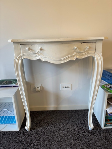 Moving out sale: shabby chic furniture 628633687658261125