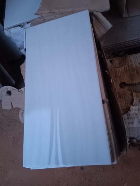 200 x 400 flow white gloss tiles63007278704129113