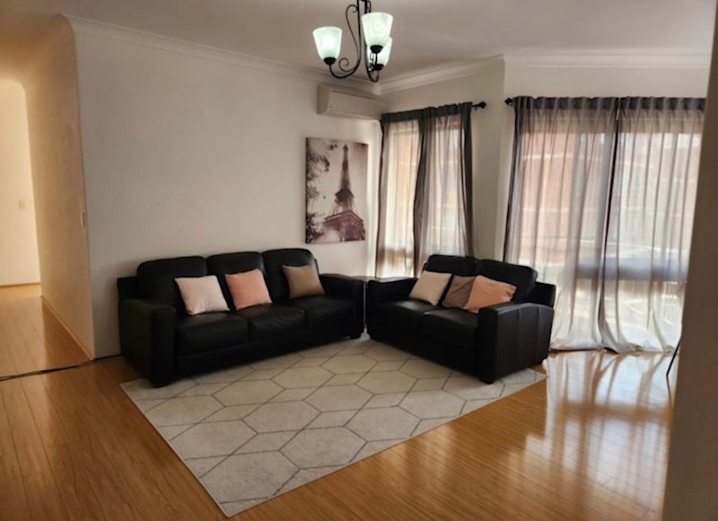 Shared room for rent628853587162911112