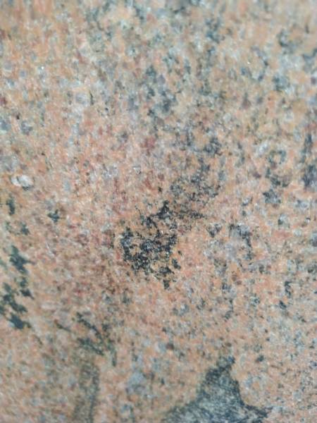 Granite piece(S) 20 mi assorted sizes63007474346114111