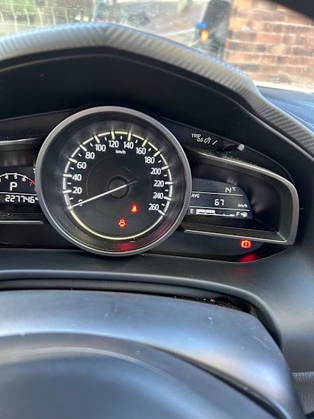 Mazda 3 2001662936661673090114