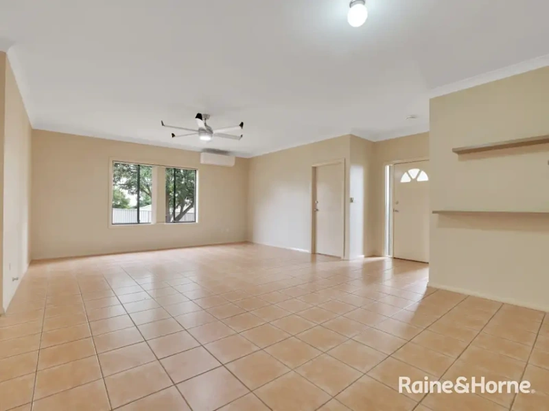 SPACIOUS FAMILY HOME IN QUIET LLANARTH CUL-DE-SAC62929682063619112