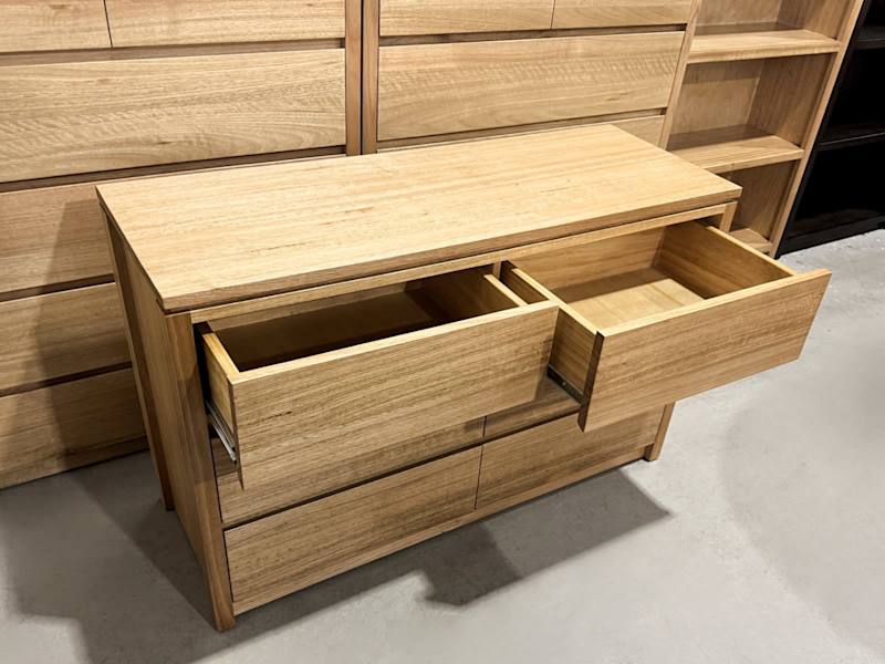 SAN08- Tasmanian Oak Chest of Drawers62863381923075111