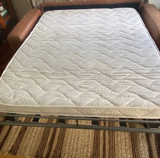 sofa couch Natuzzi in excellent condition62863384914178111