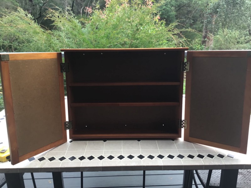 Mirrored vanity cupboard62863410806147111