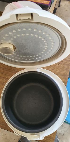 CHEAP Supor 5.5 Cup 3L Rice Cooker, working condition, Carlton pickup63612128678915112