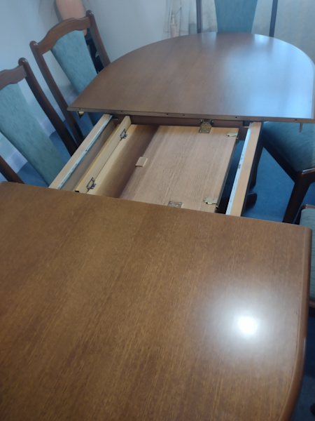 8 Seater Extendable Dining Table with 8 chairs62863378454659111