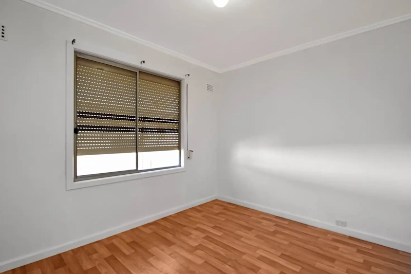 FRESHLY RENOVATED62929682987906112