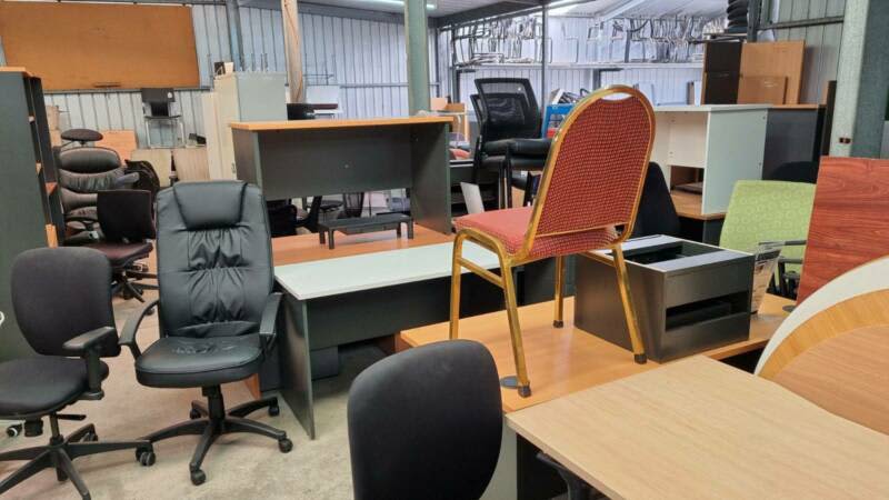 surplus office chairs near me