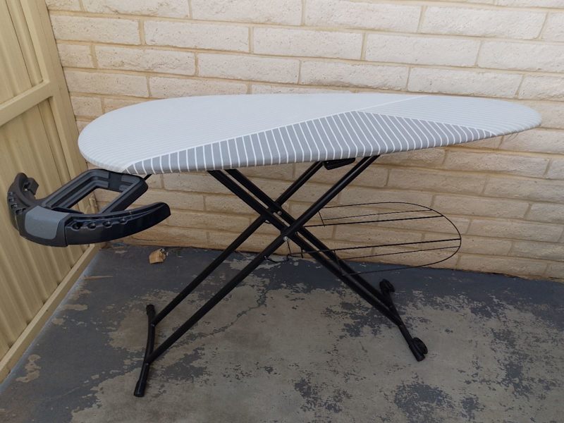 IRONING BOARD NEW HILLS PREMIUM XL $149 AT BUNNINGS BARGAIN 63016909648385111