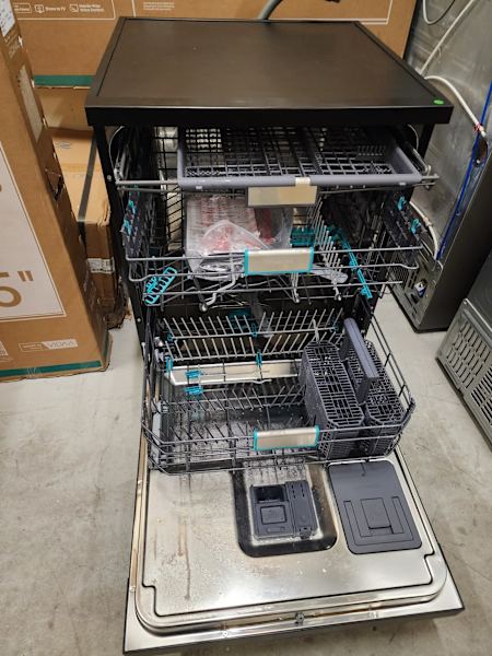 HISENSE Black Steel Dishwasher with 16 Place Settings HSAP16FB63019077026819111