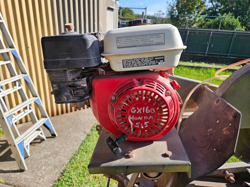 Brick Saw with extras63012913916163111