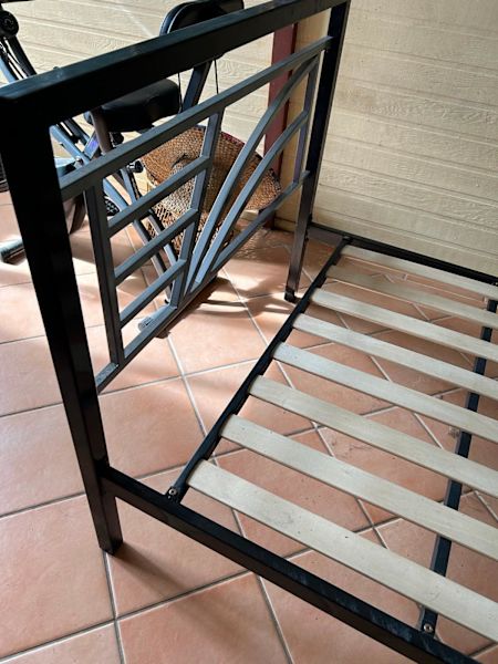 Bed Frame (King Single) $5062863371728131113