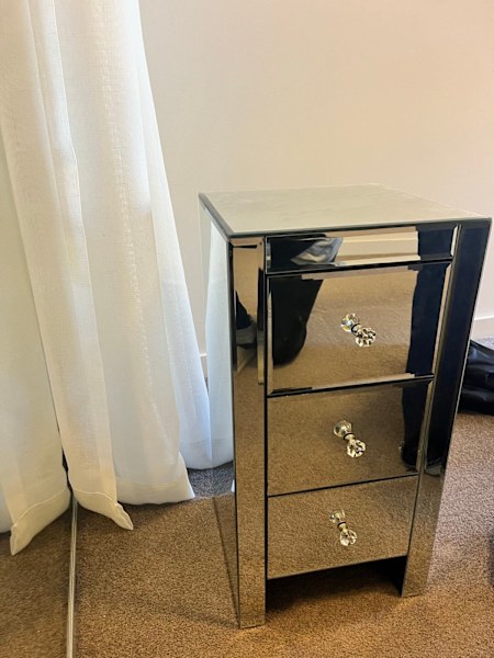 2  Mirrored bedside tables for sell62863413267458113