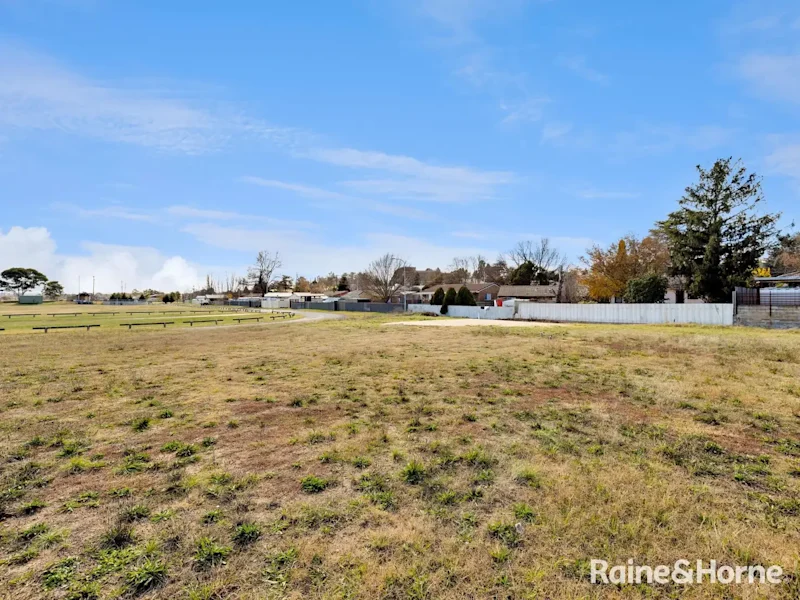 RARE 1,042SQM BLOCK IN FRESH KELSO ESTATE62882775378050113
