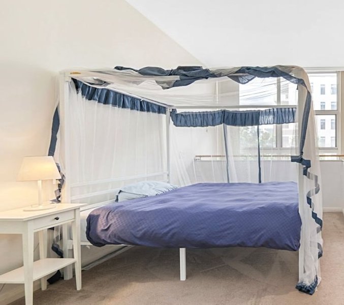 Zinus Patricia Four Poster Canopy Bed Frame-White Metal-Queen Size628633824414731129