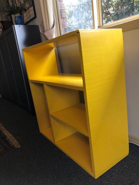 Painted bookshelf, made of hardwood. 62865821076099112