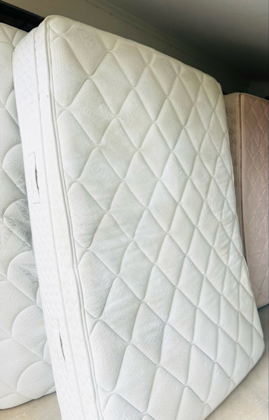 Queen Size Euro Pillow Top Mattress by Sleepmaker  62863385083011112