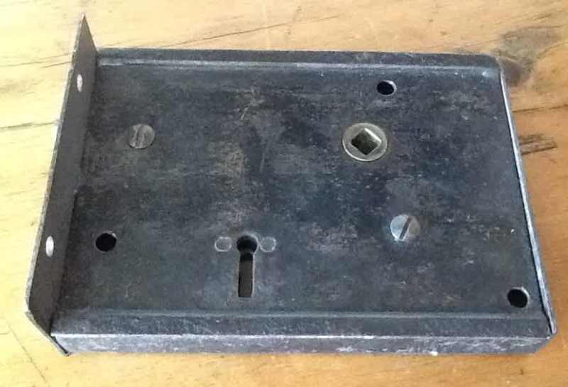 Antique Black Metal Rim Lock63011176774530112