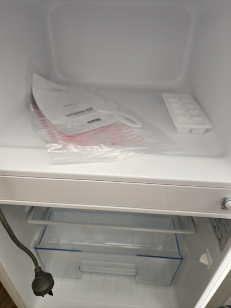 Chiq 86L 2 door bar fridge63021729313923114