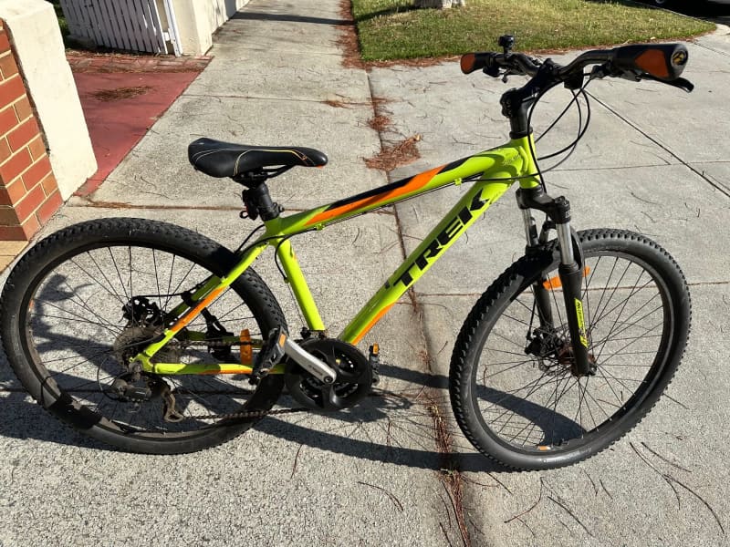 trek 3500 youth mountain bike
