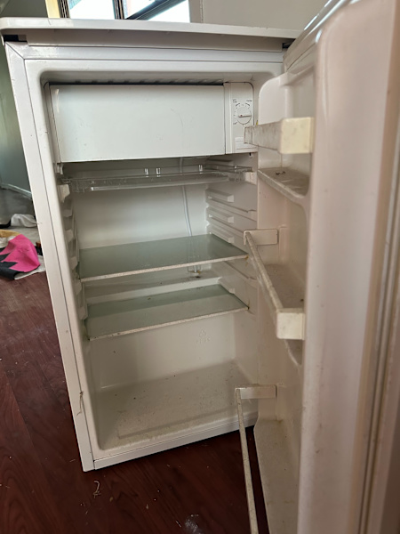 Moving Sale - Westinghouse mini fridge63023535395075111