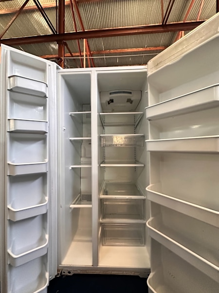 Maytag Side by Side Fridge Freezer, 6 months warranty (stk: 31686 L6)63442856146690111