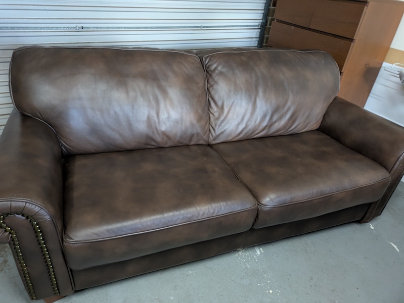 2 x 3 seater leather plush Cambridge lounge62863381784833113