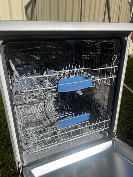 Bosch dishwasher63023535991810113