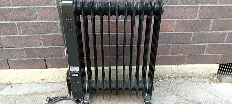 Electric Oil Column Heater 11 Fin 2400W63612126282243111