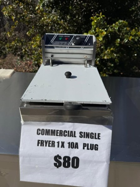 Comercial Electric Single Fryer 1 x 10A Plug BRAND NEW IN THE BOX63470144588419114