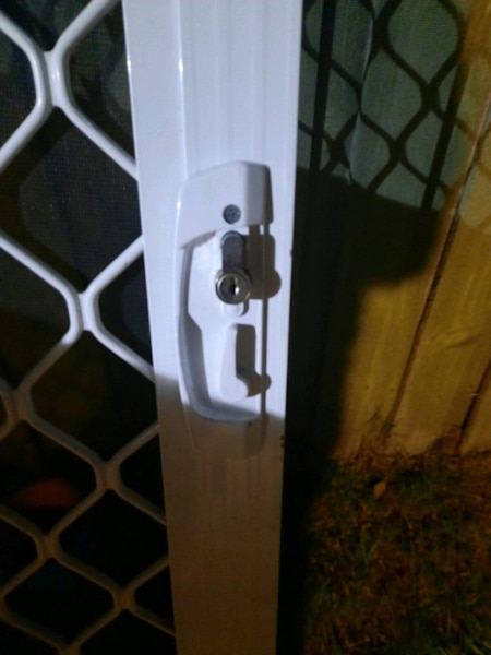 SERCURITY ROLLER SCREEN DOOR63439277585027111