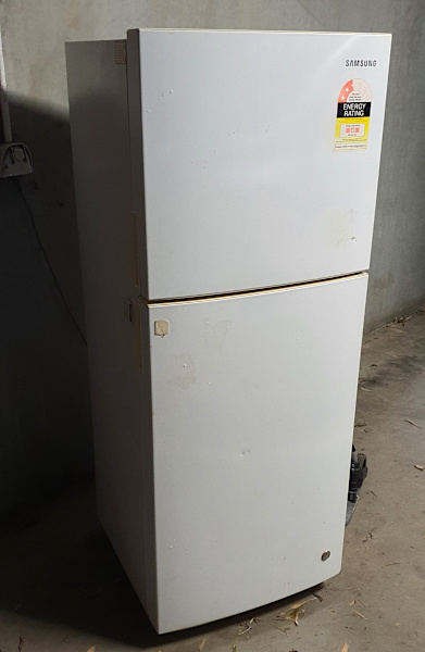 Samsung 220L top mount fridge, working, Deliver for extra, Carlton63016061351681111