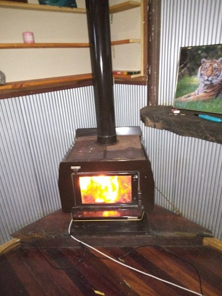 WOOD BURNING HOUSE HEATER630142382144031124