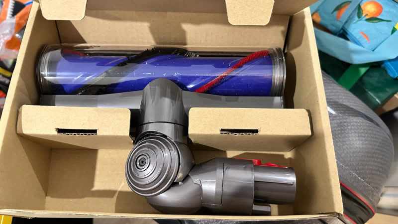 NEW Dyson v8 cleaner head630133472619531117