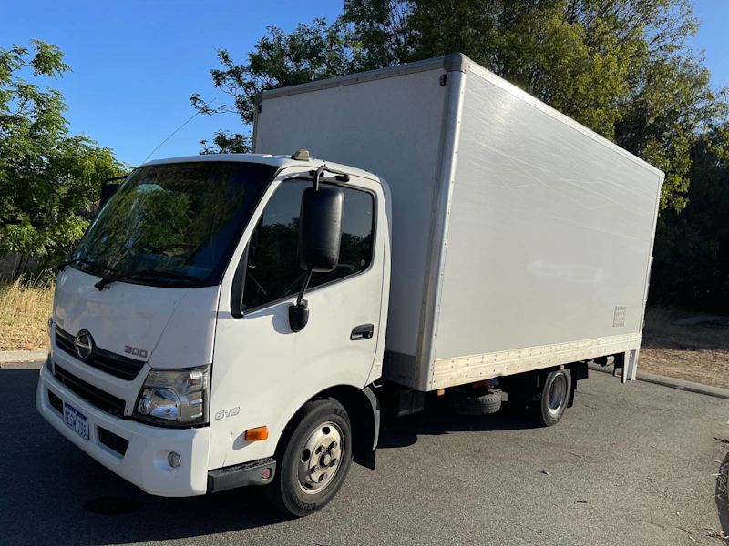 Pick-Up, Delivery & Junk Removal 62863396223234111