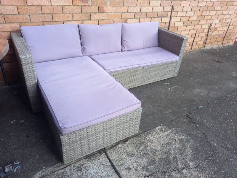 2 Seater with chaise. cane lounge628634128142101116