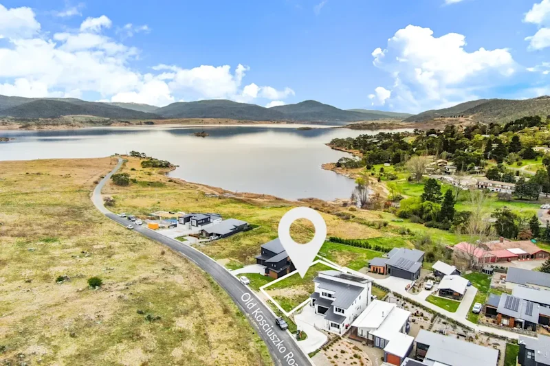 702.6sm front row waterfront residential block63438493589889111