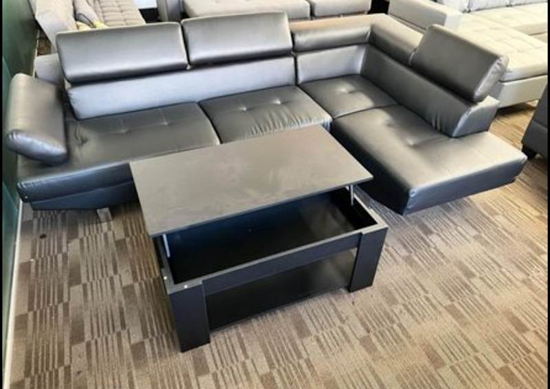 BRAND NEW MAIMI SOFA CAN DELIVER62863382702978112