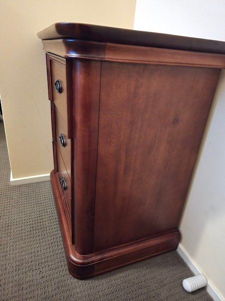 3 drawer bedside solid timber drawers/tables62863411365634111