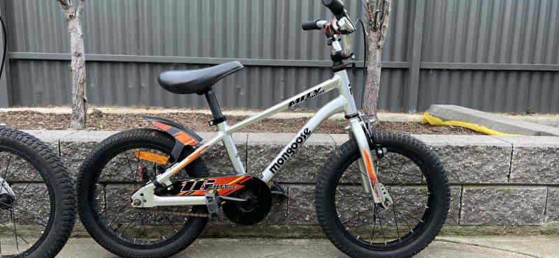 mongoose bmx balance bike